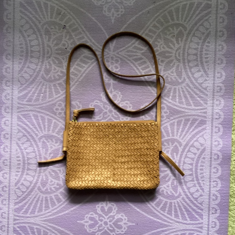 The Knotted Crossbody Bag